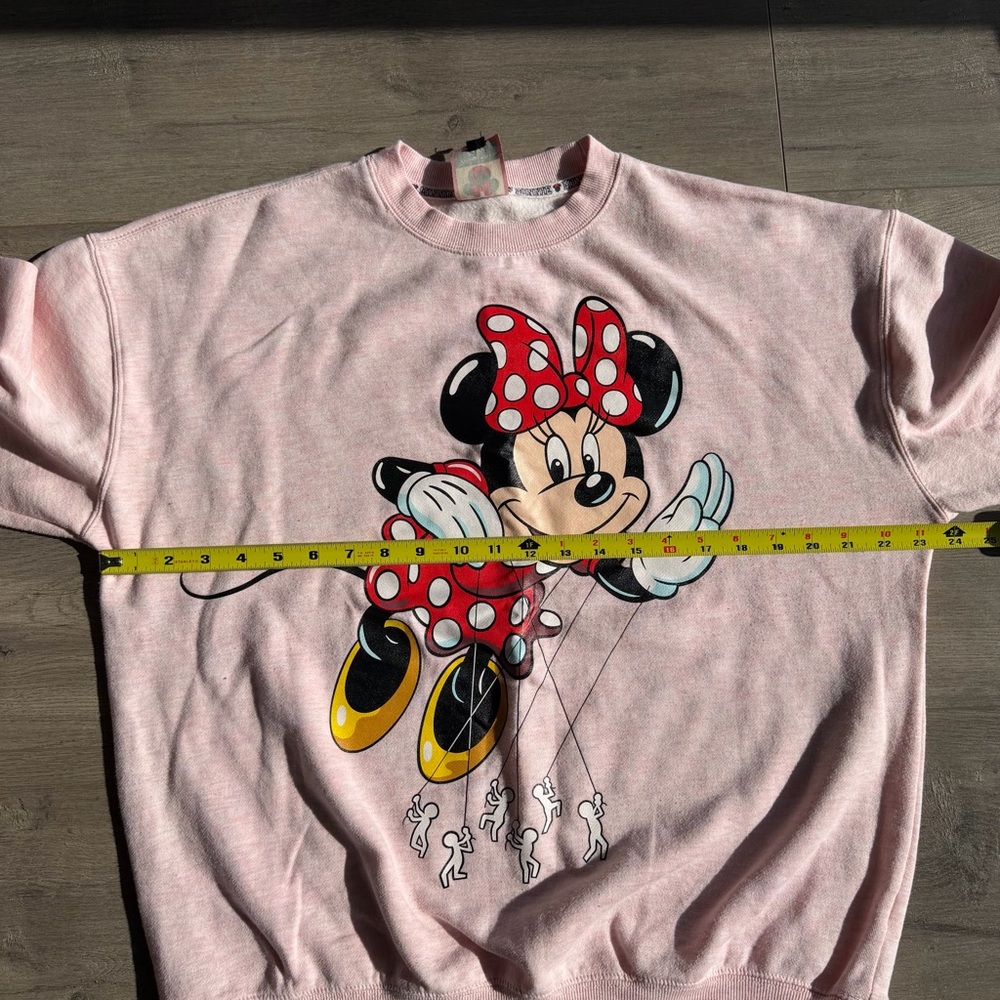 Disney x Macys Minnie Mouse balloon sweatshirt - size large - Picture 3 of 9